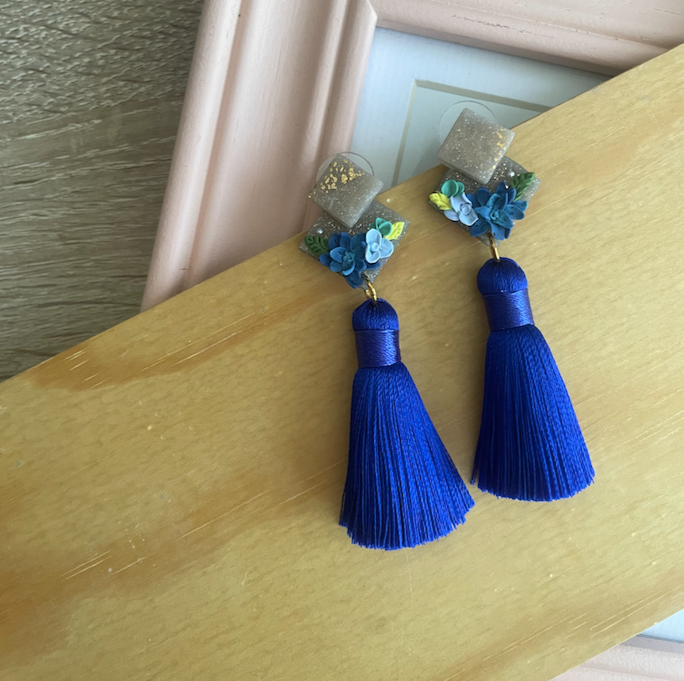 Blu Diamond Tassel