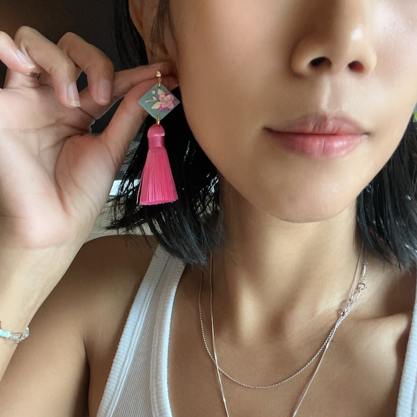 Primrose Square Tassel