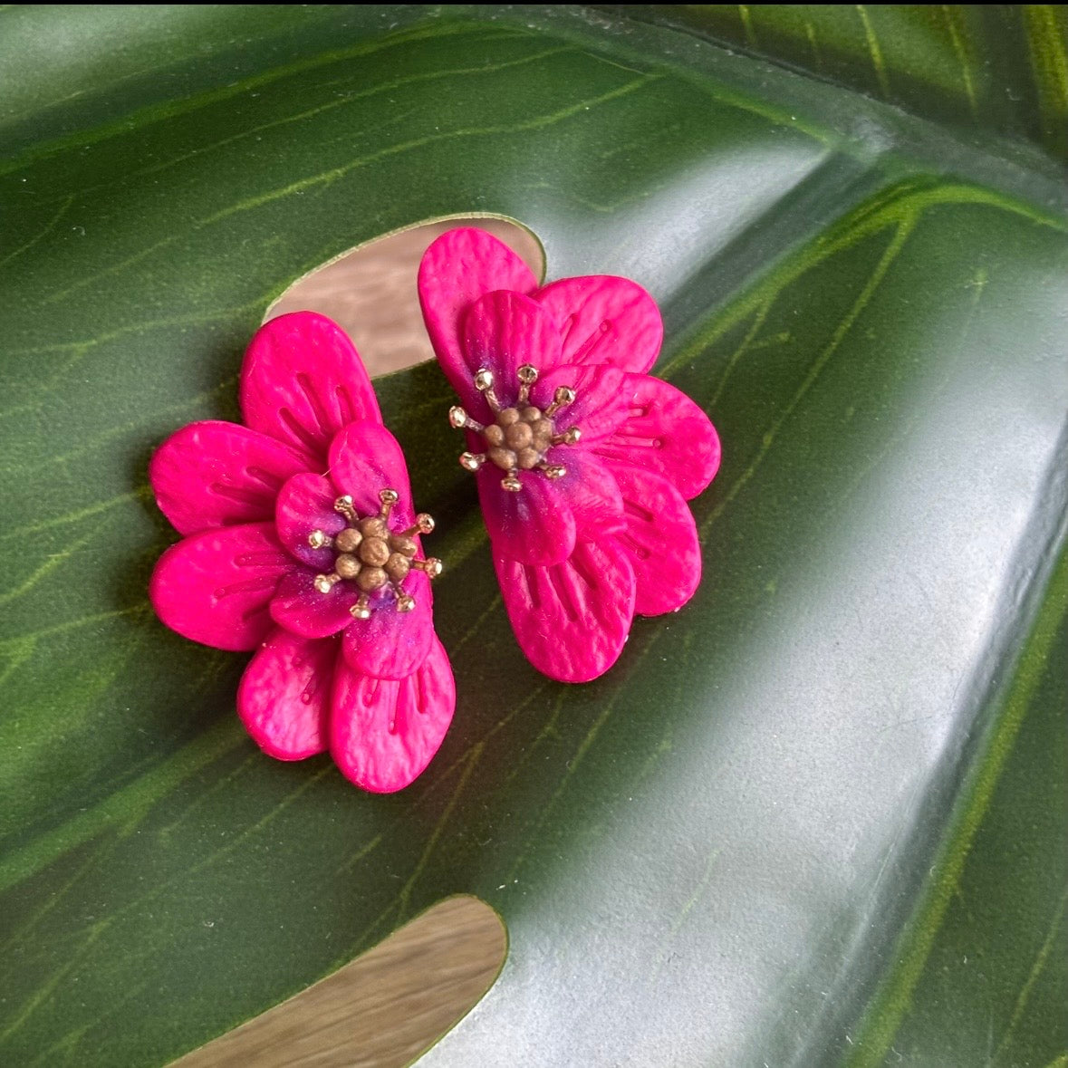 Fuchsia Half Blooms