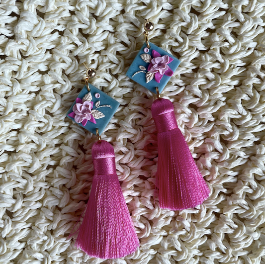 Primrose Square Tassel