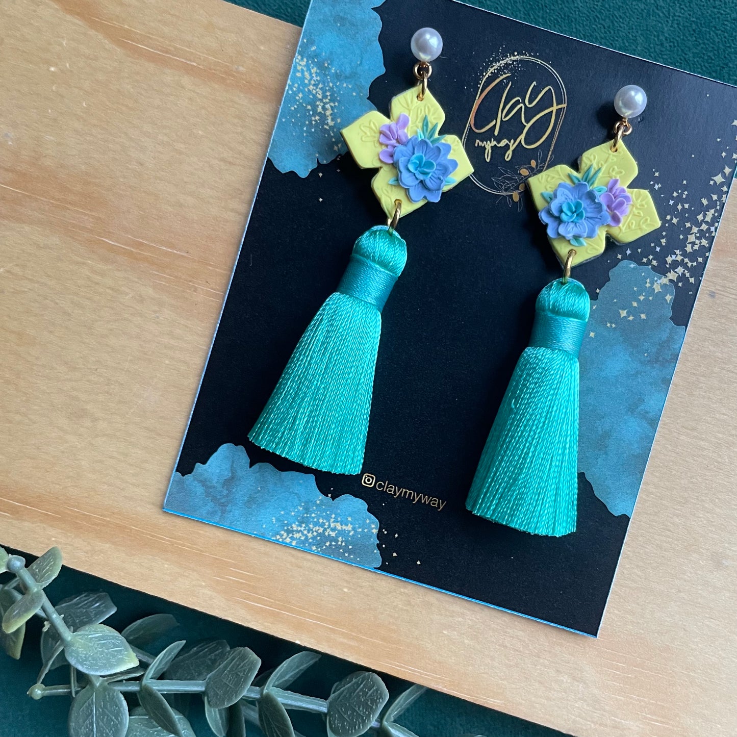 Iris Edge Tassel